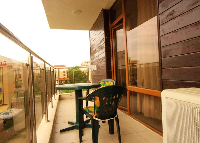 Eden - Menada * ساني بيتش