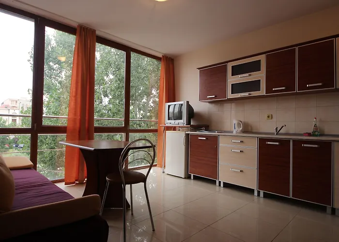 Eden - Menada شقة