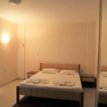 Eden - Menada サニービーチ