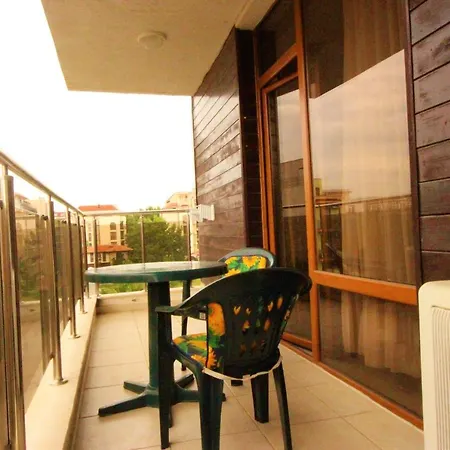 Eden - Menada * サニービーチ