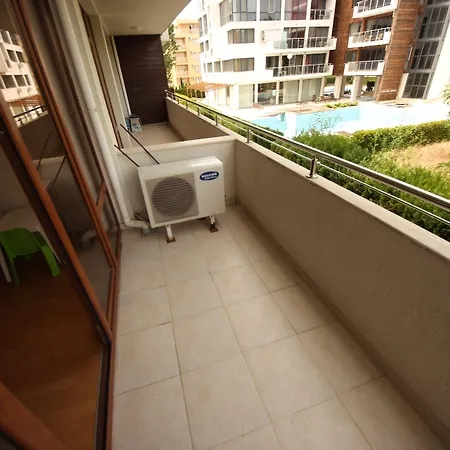 Eden - Menada サニービーチ