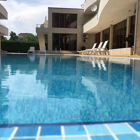 Apartament Eden - Menada